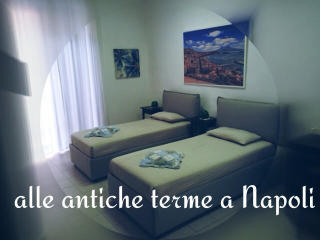 Bed and Breakfast Alle Antiche Terme Neapel Zimmer foto