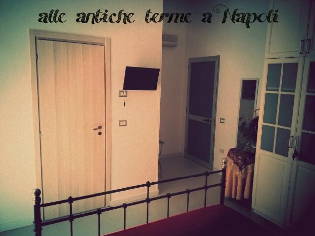 Bed and Breakfast Alle Antiche Terme Neapel Exterior foto