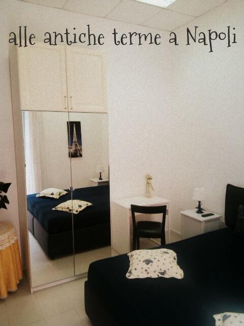 Bed and Breakfast Alle Antiche Terme Neapel Zimmer foto