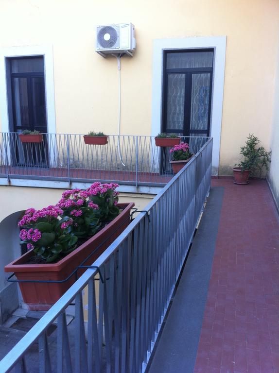 Bed and Breakfast Alle Antiche Terme Neapel Exterior foto